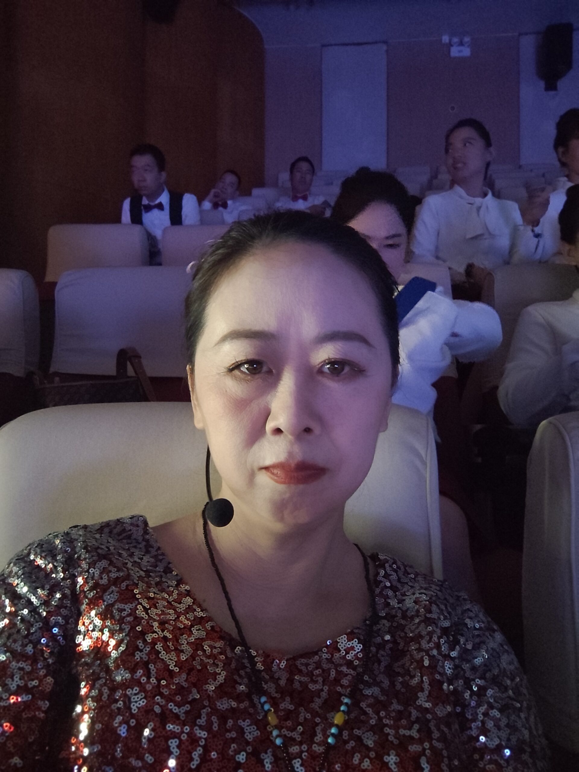 贾燕 | 代账 稅筹 管理咨询